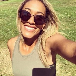 Meet your Posher, Daniella